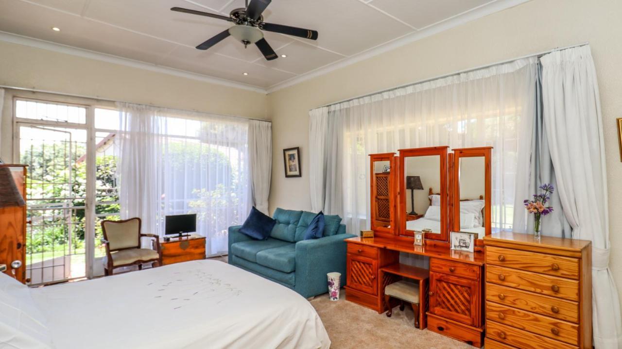Bedfordview Bandb Luaran gambar
