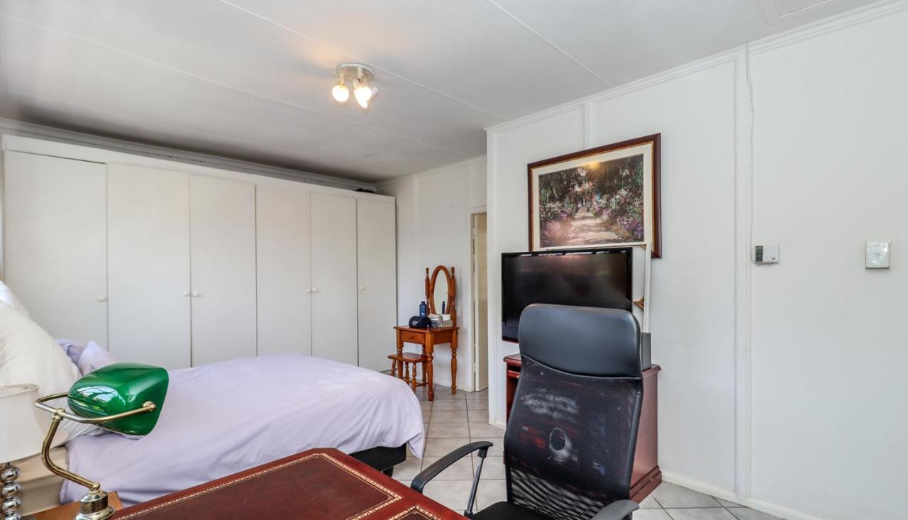 Bedfordview Bandb Luaran gambar